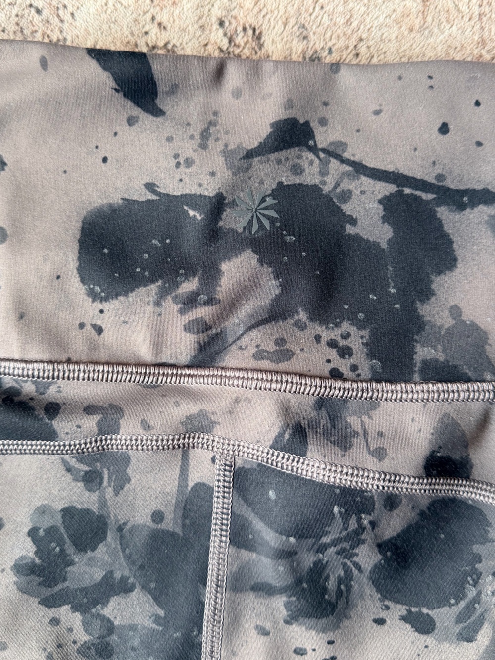 Athleta Rainer Reflective Tight - Picture 7 of 8